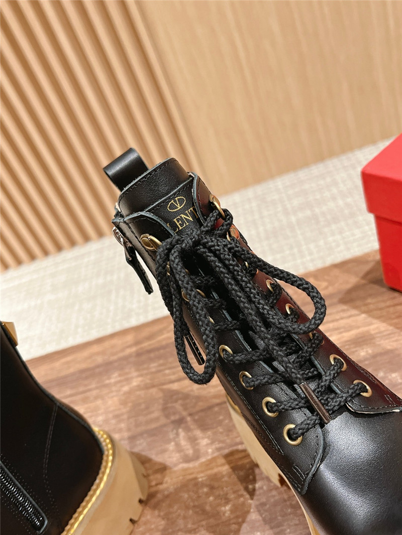 Va1e*ntin0 black leather lace-up platform boots