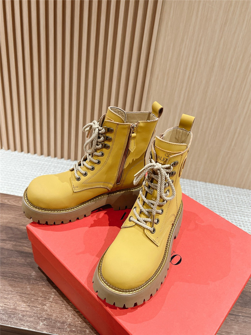 Va1e*ntin0 lace-up platform boots