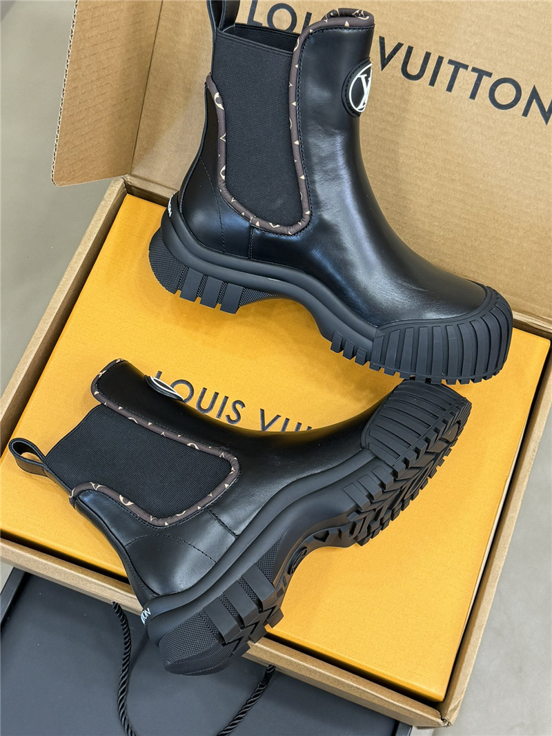l0vis Vvtt0n ruby flat ankle boots