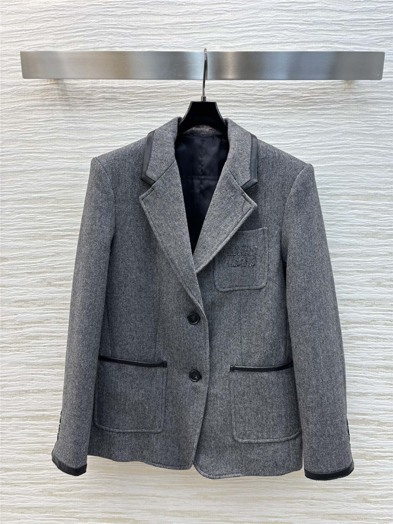 M1um1u contrast color shoulder pad suit