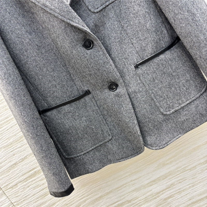 M1um1u contrast color shoulder pad suit