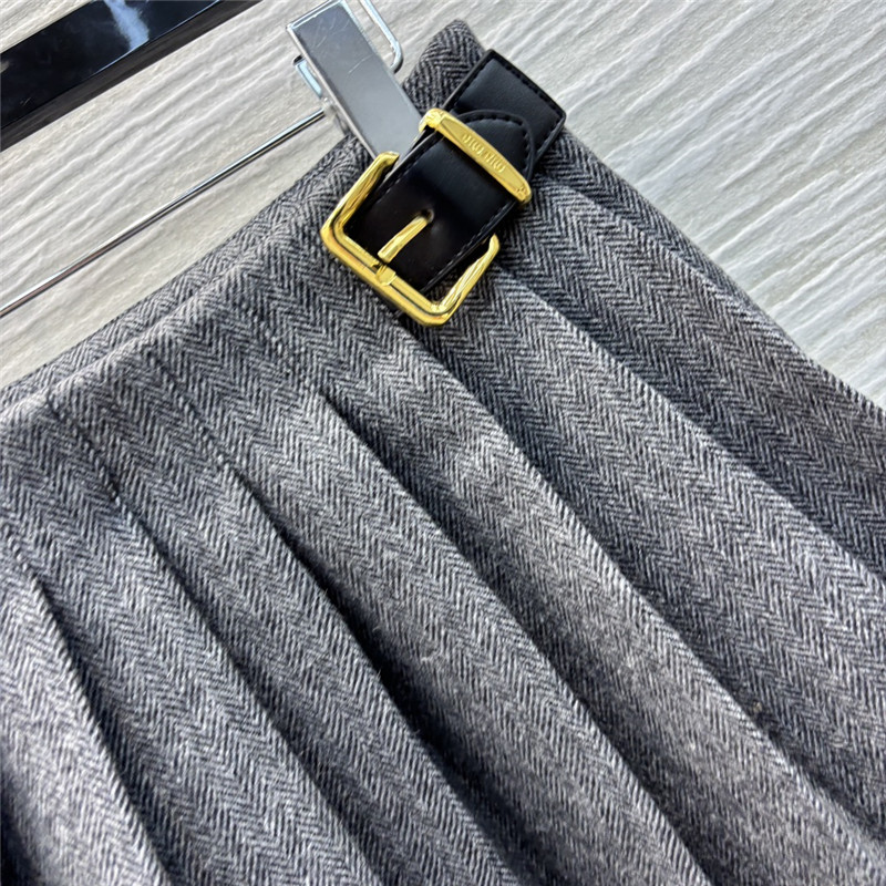 M1um1u pleated skirt