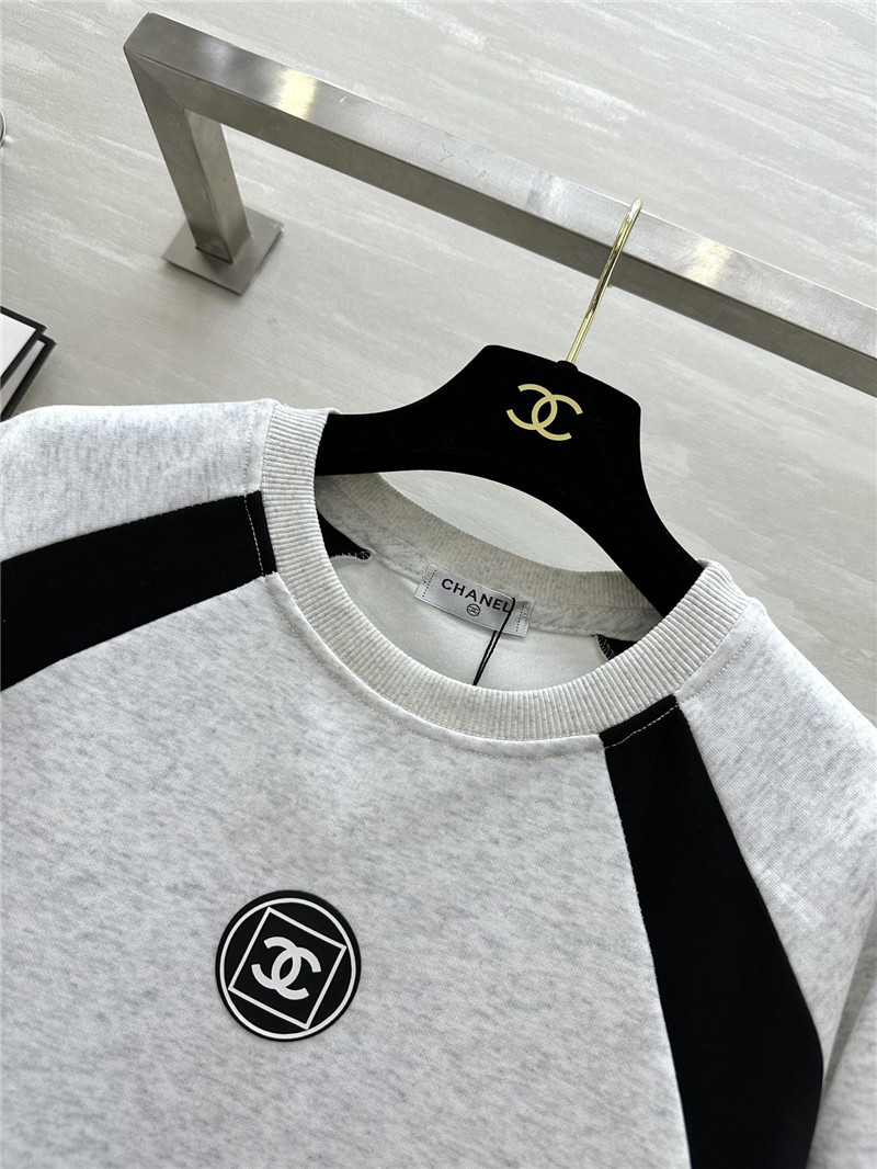 Ch**el patchwork loose fleece sweatshirt grey