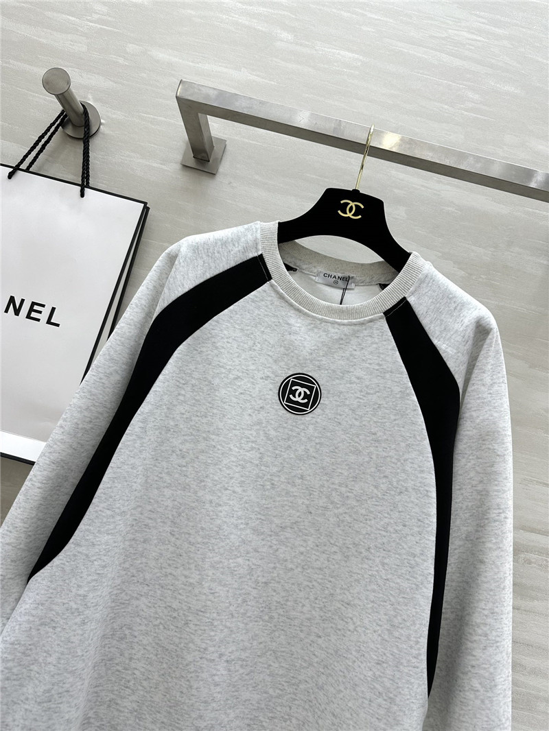Ch**el patchwork loose fleece sweatshirt grey
