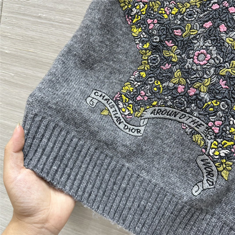 D10r embroidered wool sweater grey