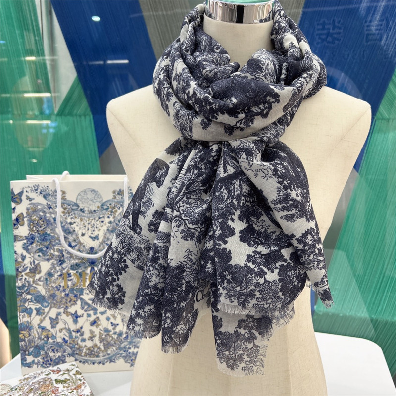 D10r jouy print shawl