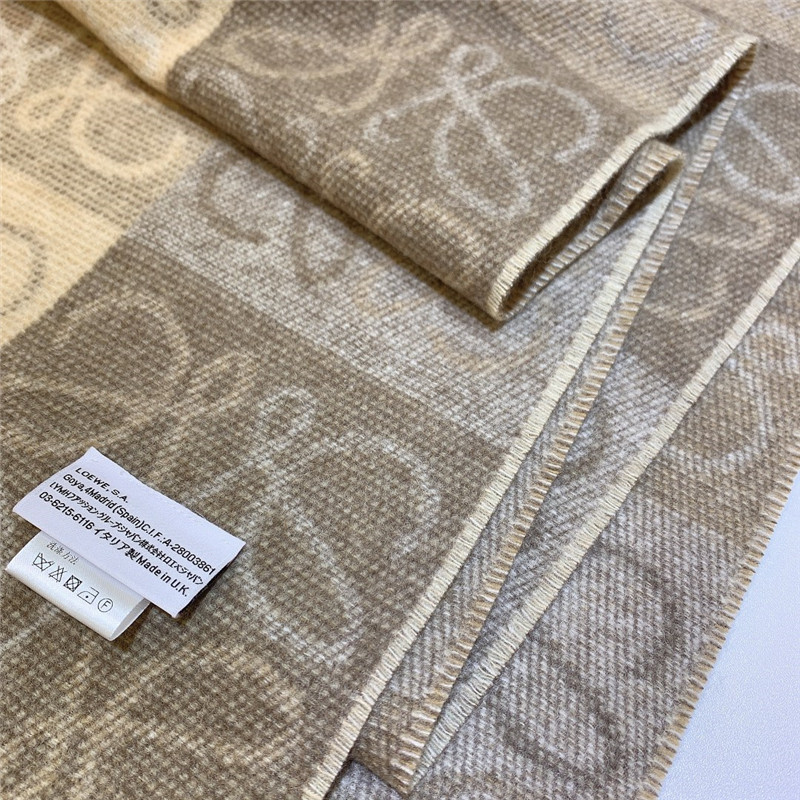 L0ew* two tone checkerboard scarf