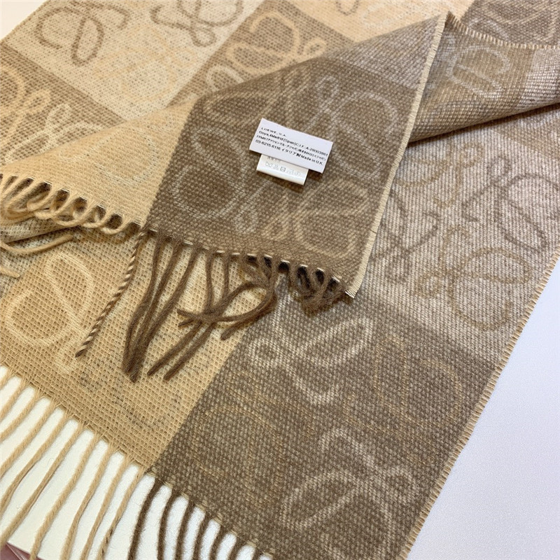 L0ew* two tone checkerboard scarf