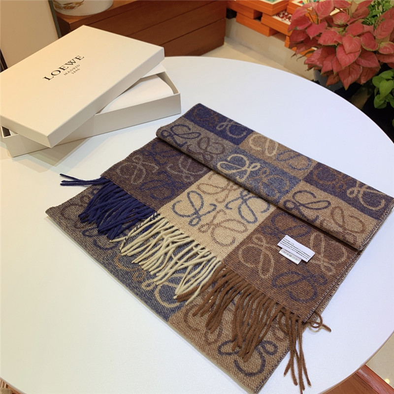 L0ew* two tone checkerboard scarf