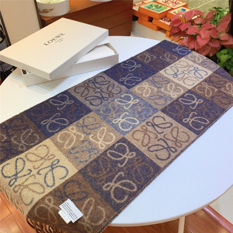 L0ew* two tone checkerboard scarf