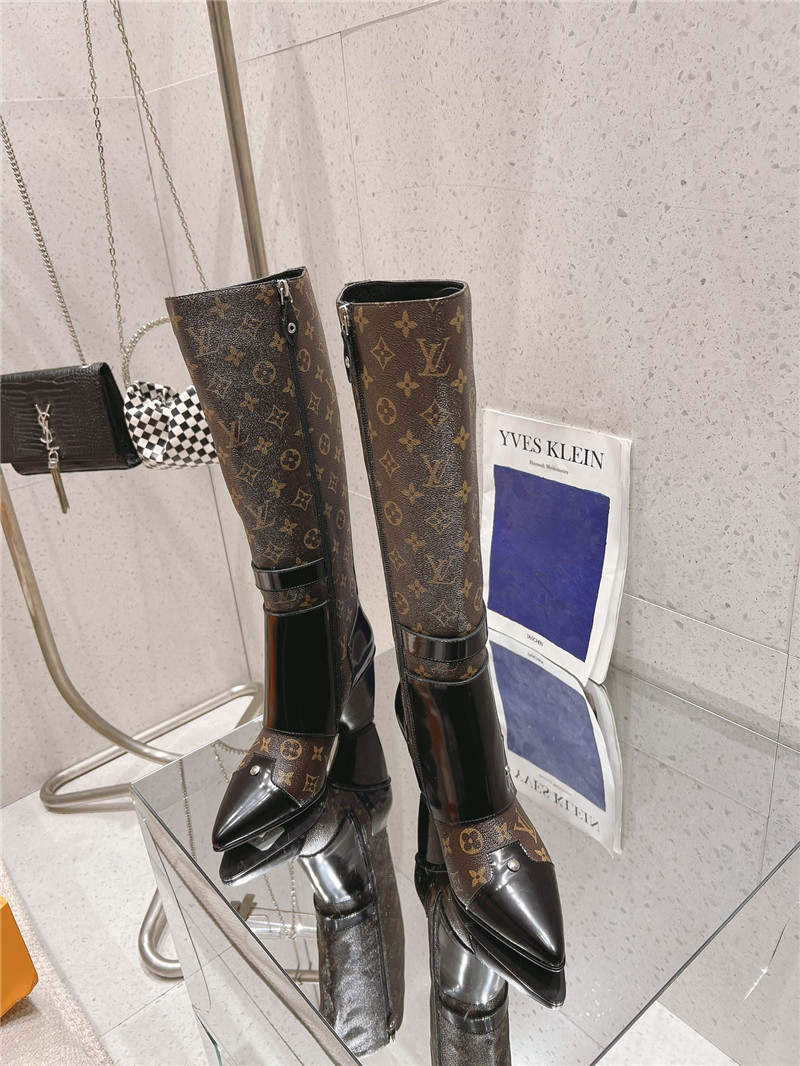 l0vis Vvtt0n monogram leather high boots