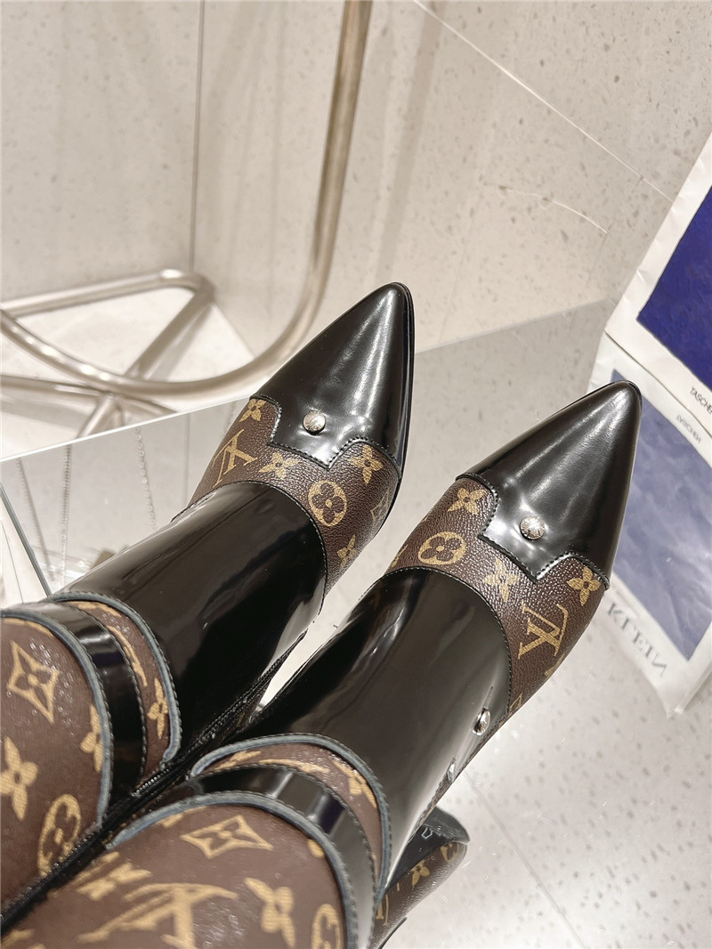 l0vis Vvtt0n monogram leather high boots