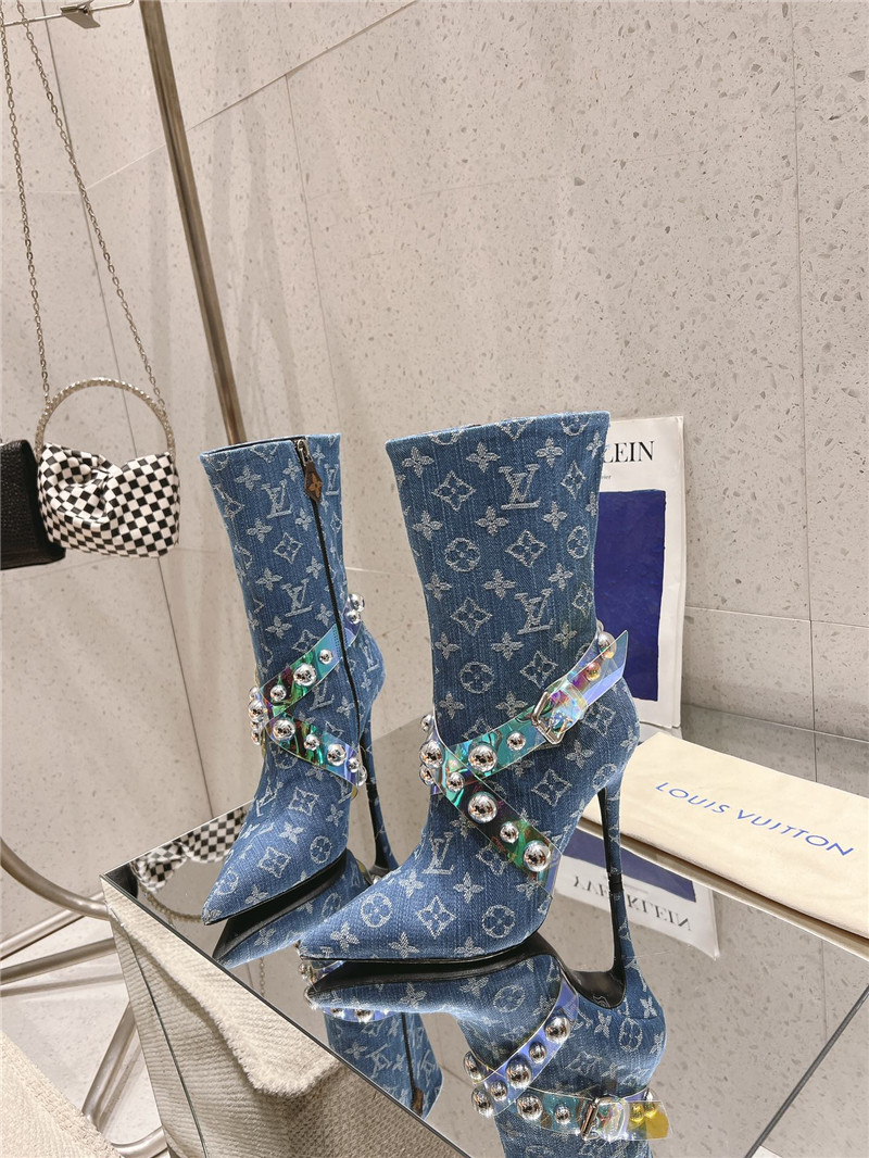 l0vis Vvtt0n denim monogram boots