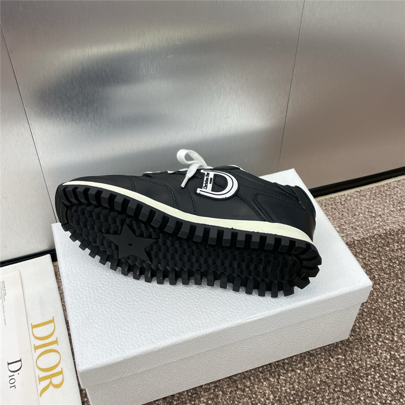 D10r black leather c’est sneakers