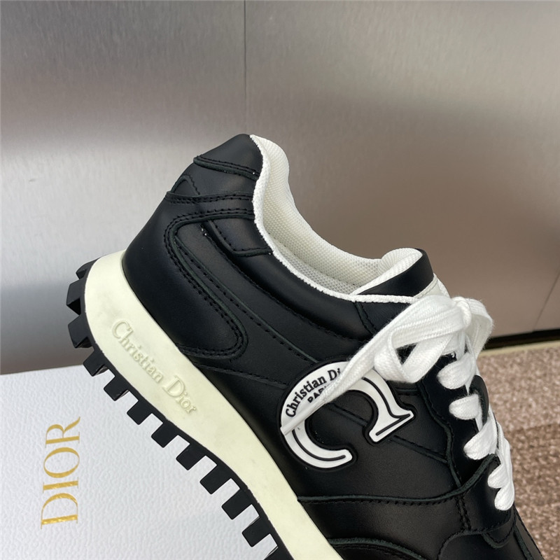 D10r black leather c’est sneakers