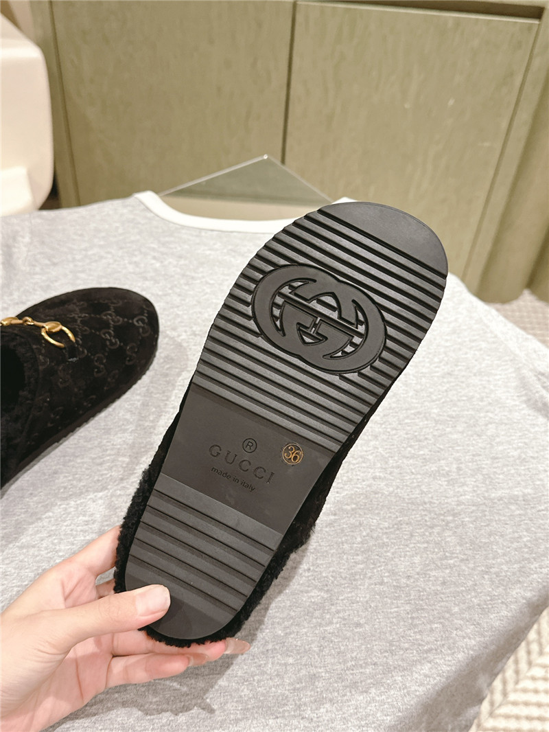 Gvc*1 wool horsebit mule in black gg suede