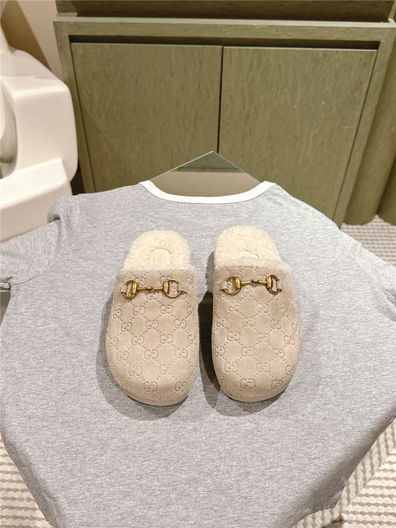 Gvc*1 wool horsebit mule in beige gg suede