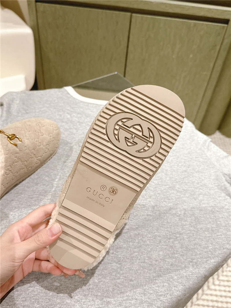 Gvc*1 wool horsebit mule in beige gg suede