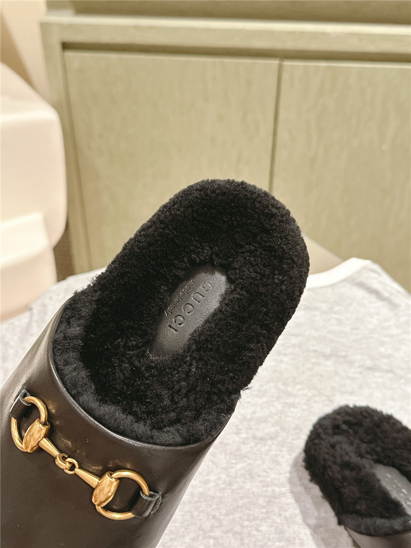 Gvc*1 wool horsebit mule in black leather