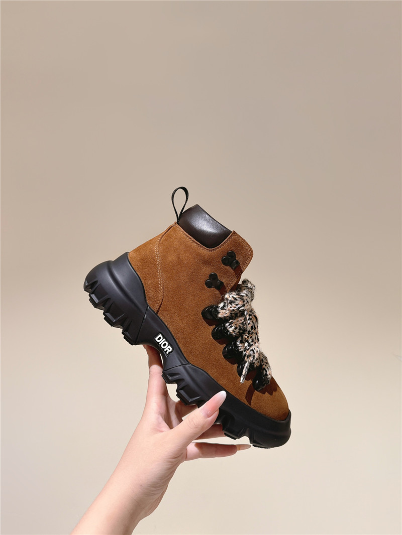 D10r lace-up high-top ankle boots brown