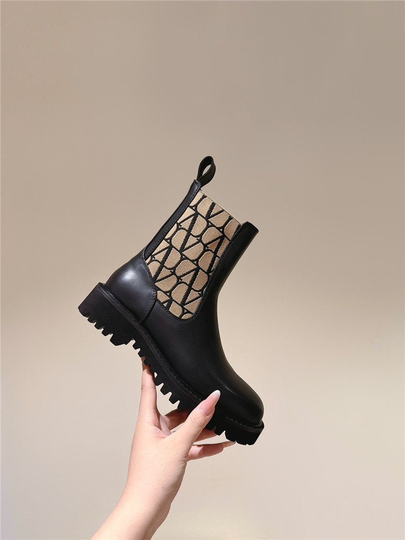 Va1e*ntin0 vlogo chelsea boot
