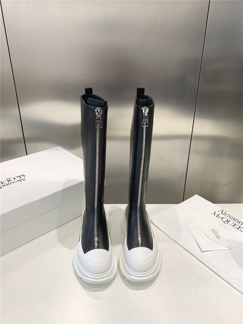 a1exa*der Mcqv*en tread slick knee-high boots