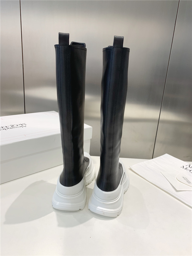 a1exa*der Mcqv*en tread slick knee-high boots