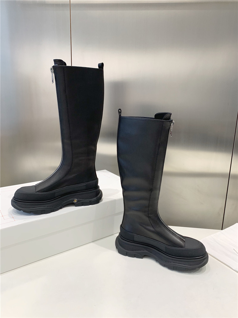 a1exa*der Mcqv*en zipper front riding boots