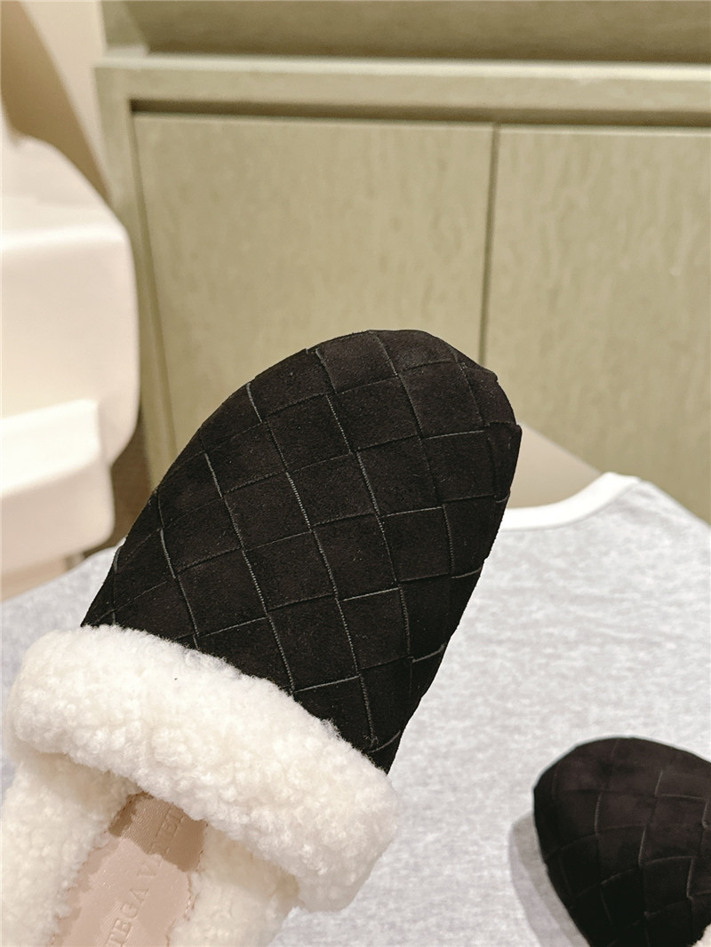 b0tt*ga Ven*ta black suede fur reggie slippers