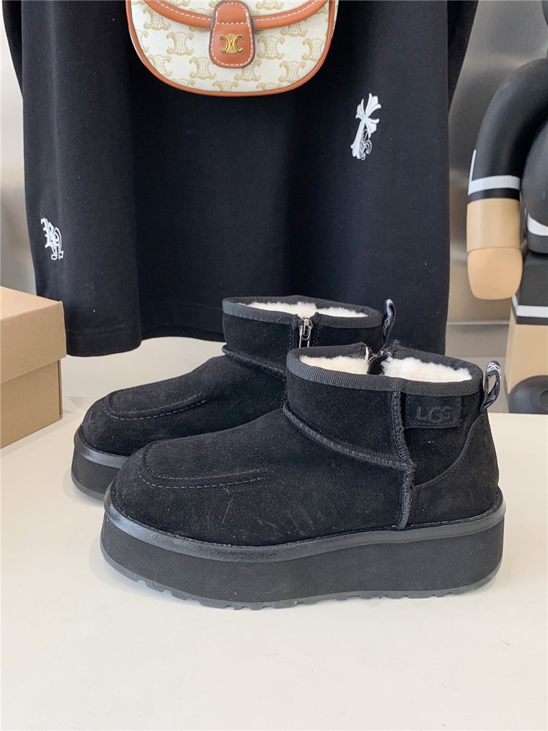 UGG Ultra Mini Platform Boots in Black