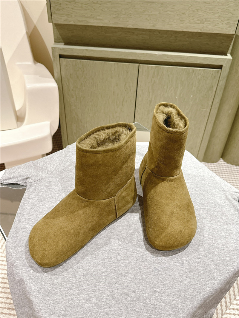 L0ew* green suede lago shearling boots