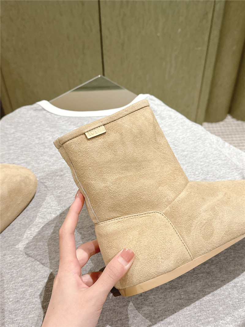 L0ew* suede lago shearling boots in beige