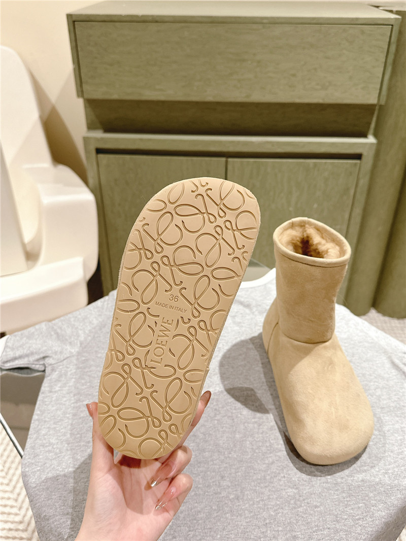 L0ew* suede lago shearling boots in beige