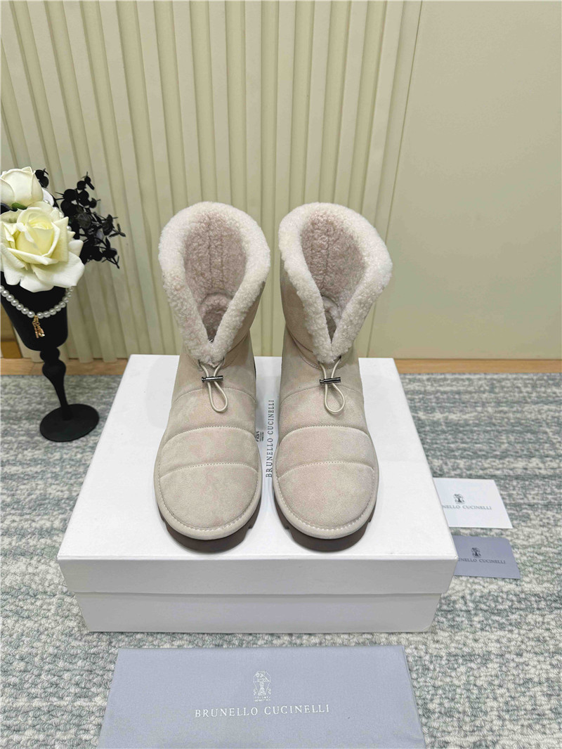 BC Beige Suede Leather Snow Boots