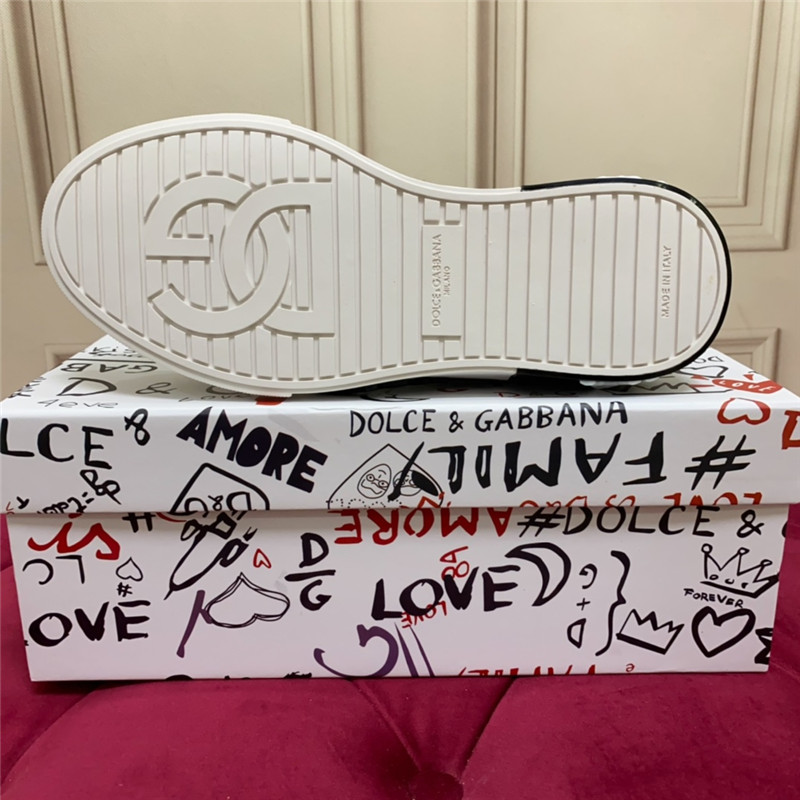 Dolce & Gabbana D&G White Black Logo Low Top Sneakers