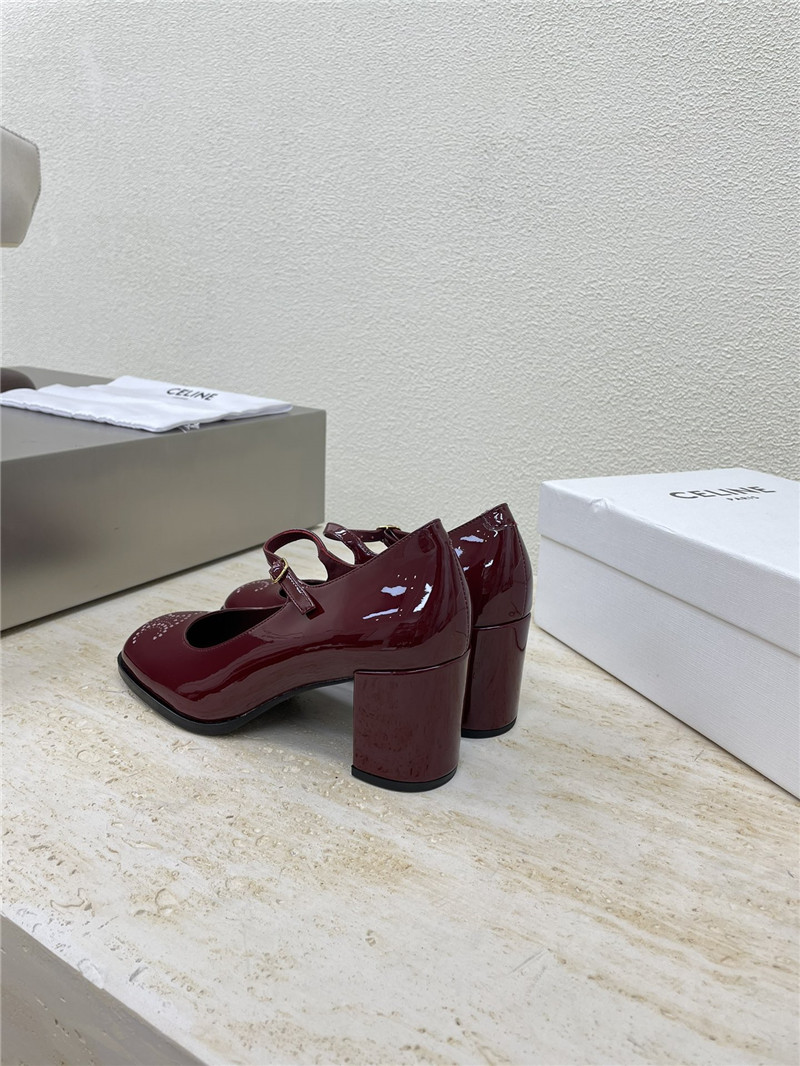 Ce1i*e lily triomphe patent pumps burgundy