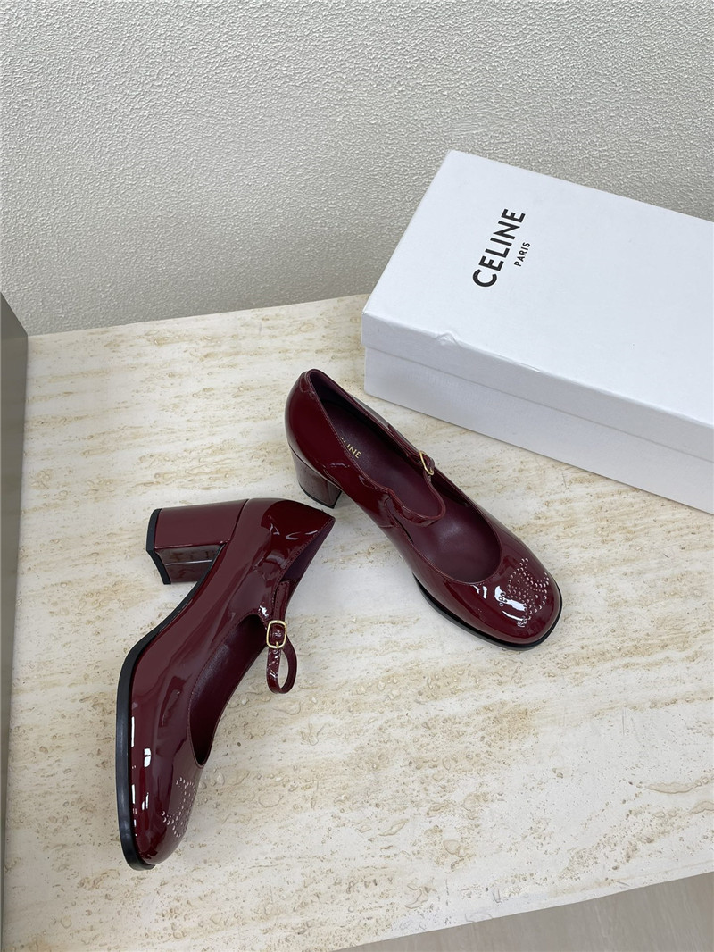 Ce1i*e lily triomphe patent pumps burgundy