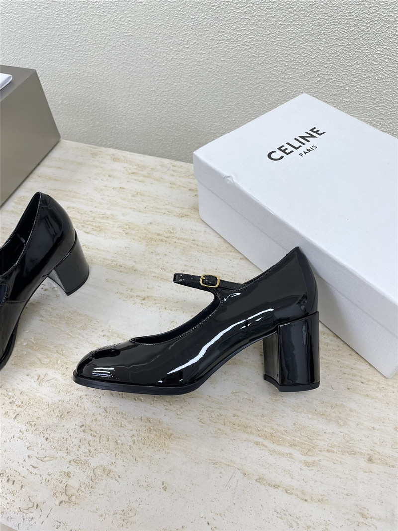 Ce1i*e lily triomphe patent pumps black