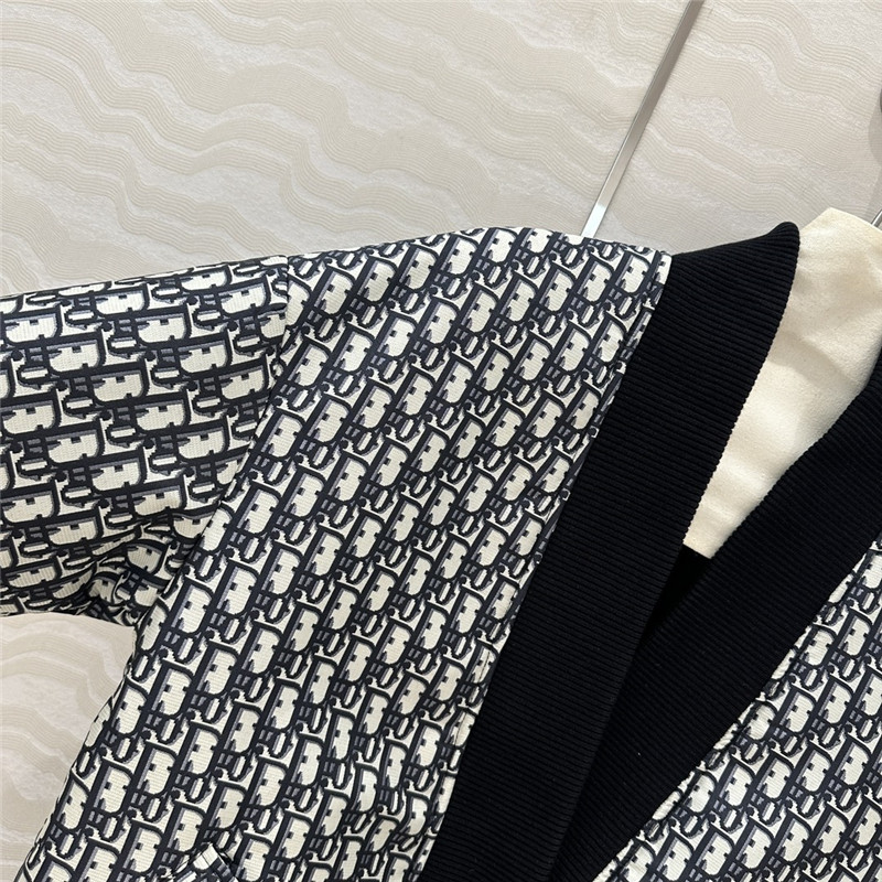 D10r padded bomber jacket