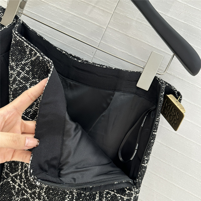 D10r plaid tweed skirt