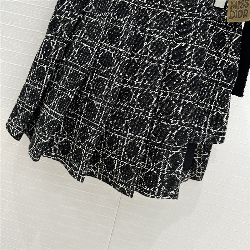 D10r plaid tweed skirt