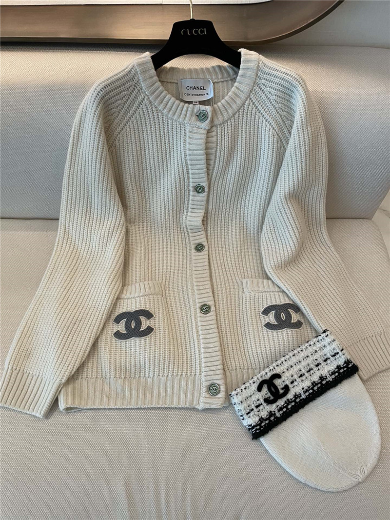 Ch**el pocket rib wool cardigan off-white