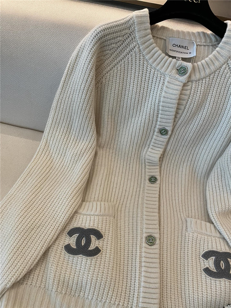 Ch**el pocket rib wool cardigan off-white