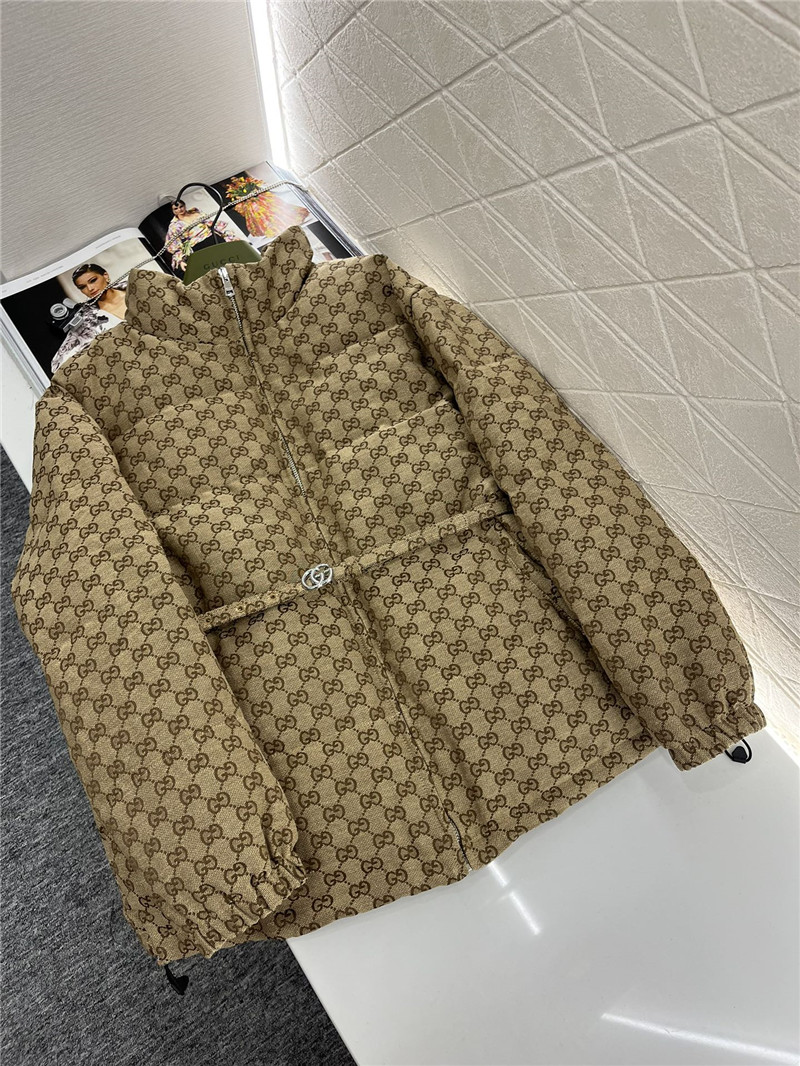 Gvc*1 jacquard belt down jacket