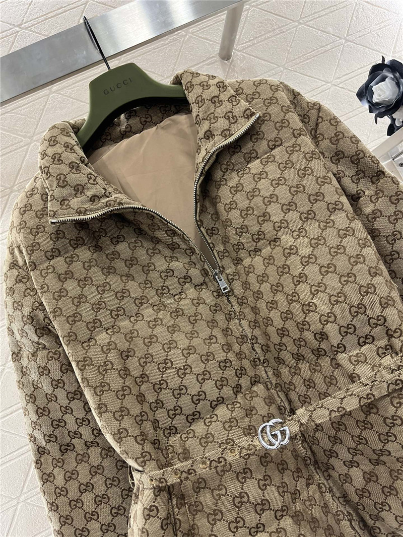 Gvc*1 jacquard belt down jacket