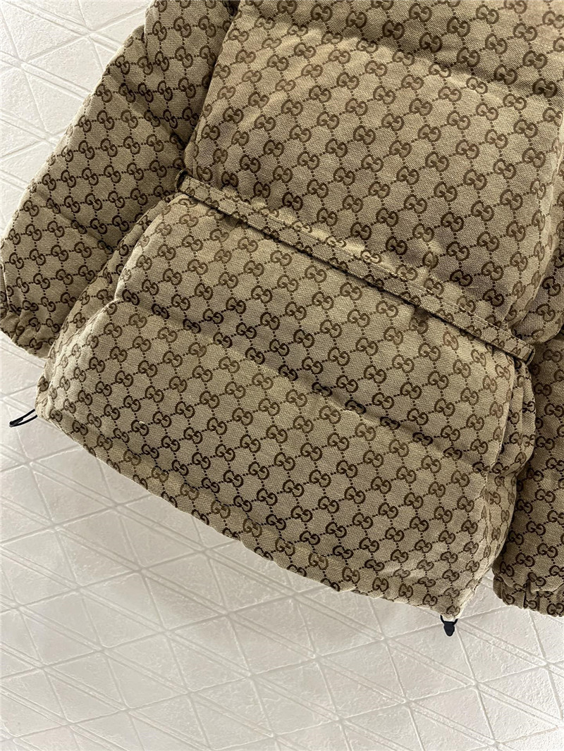 Gvc*1 jacquard belt down jacket