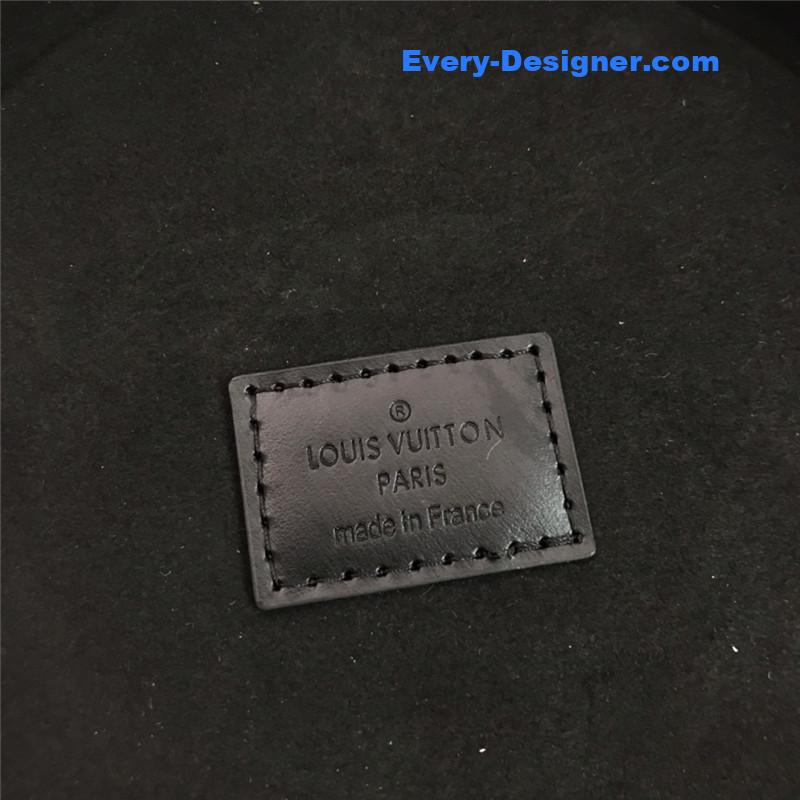 l0vis Vvtt0n lv vanity case bag