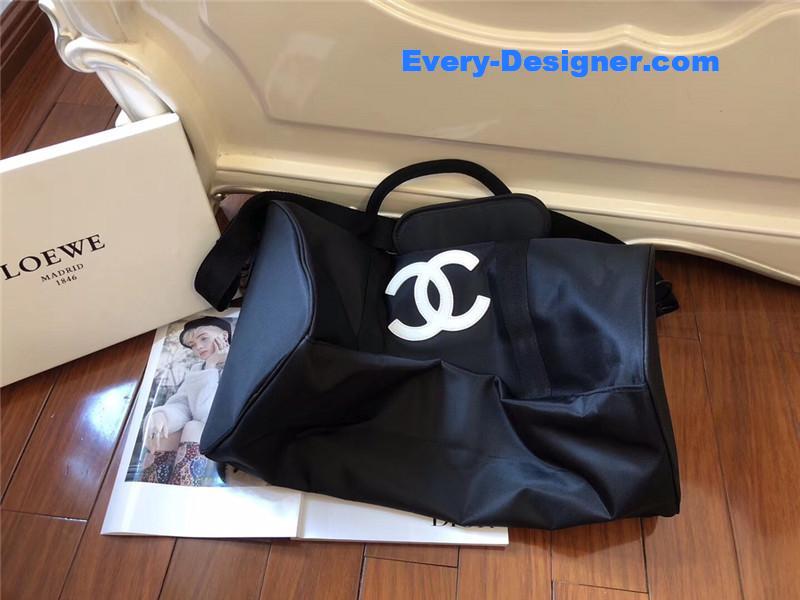 Ch**el logo luggage bag