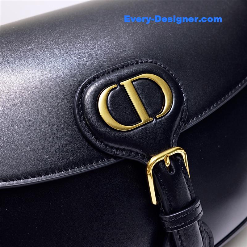 medium D10r bobby bag black