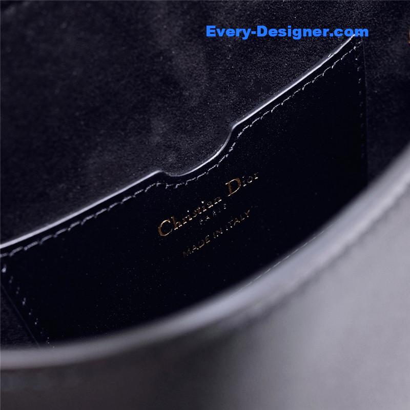 medium D10r bobby bag black